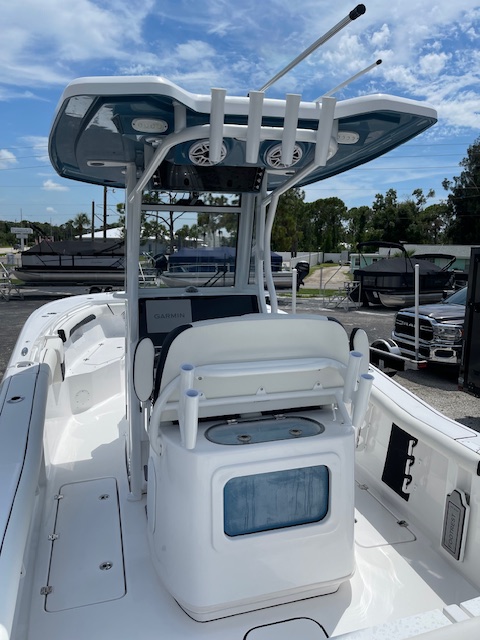 NEW 2025 TIDEWATER 256 LXF (Center Console) - Image 8