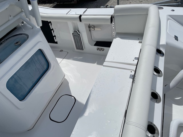 NEW 2025 TIDEWATER 256 LXF (Center Console) - Image 10