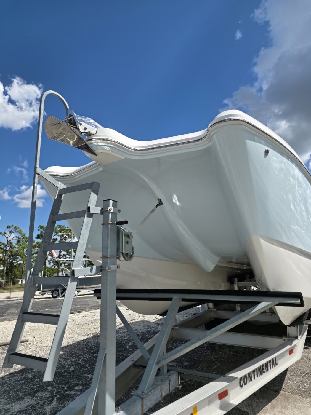 2023 World Cat 325 CC - Image 13