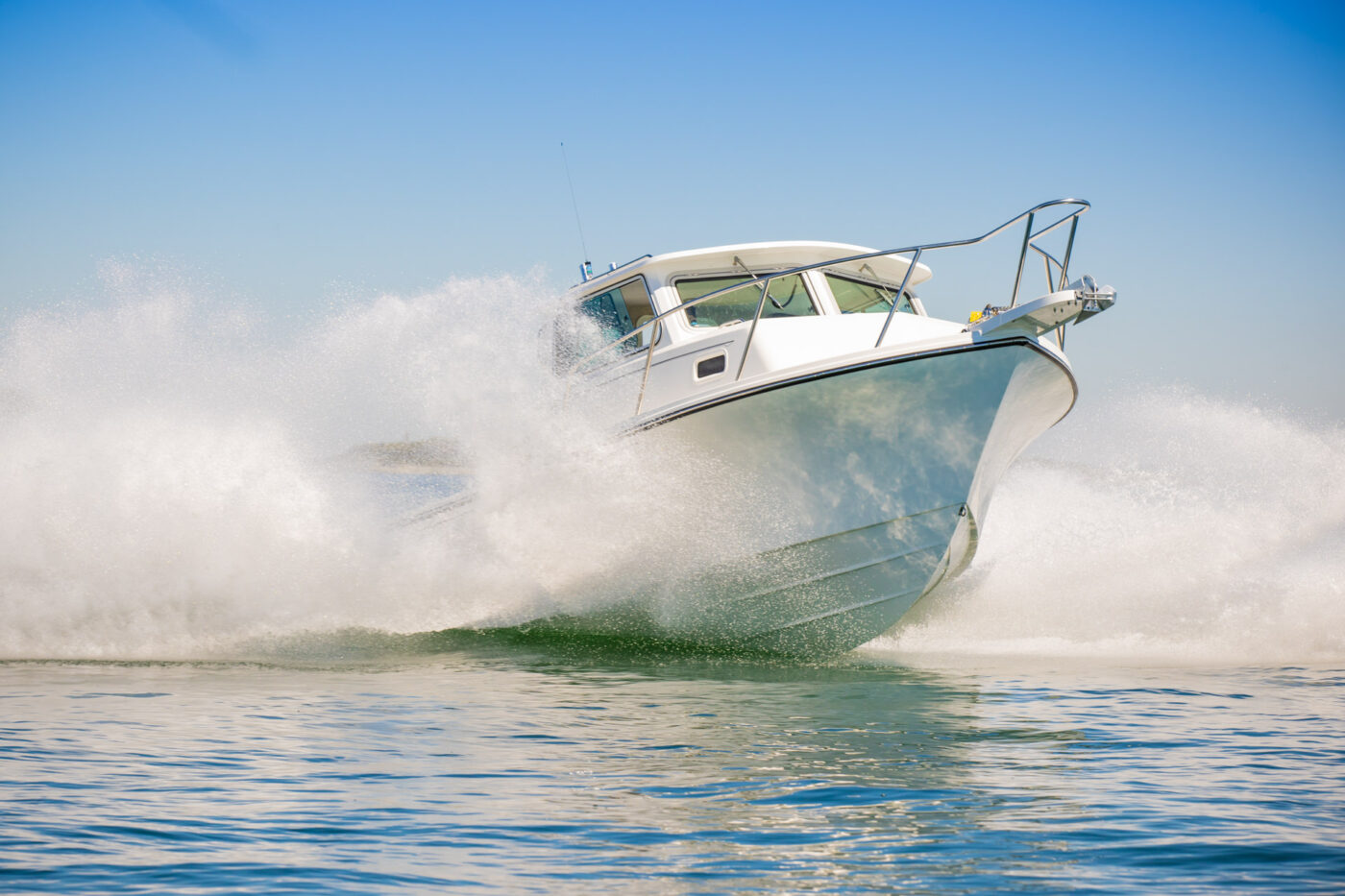 2026 Parker 257 Explorer