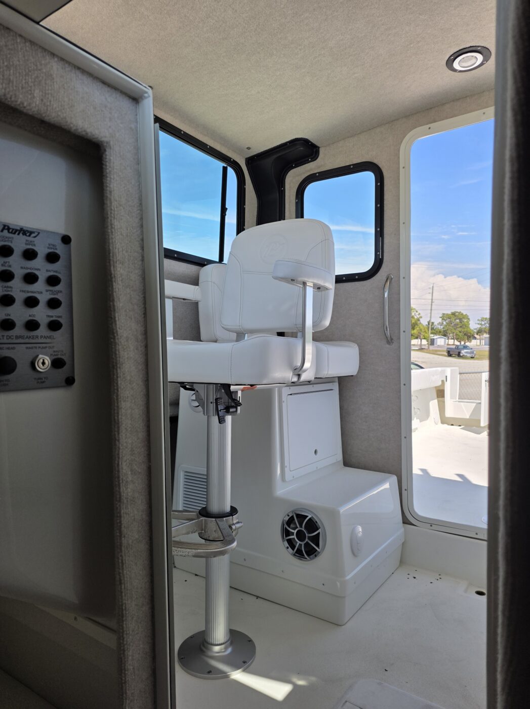 2026 Parker 287 Explorer - Image 14