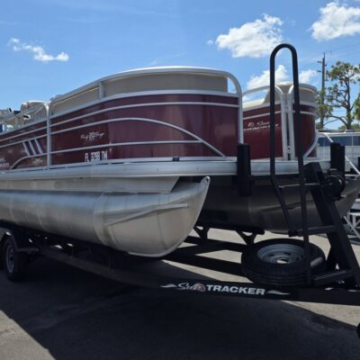 2023 Tracker 20 DLX Party Barge Pontoon