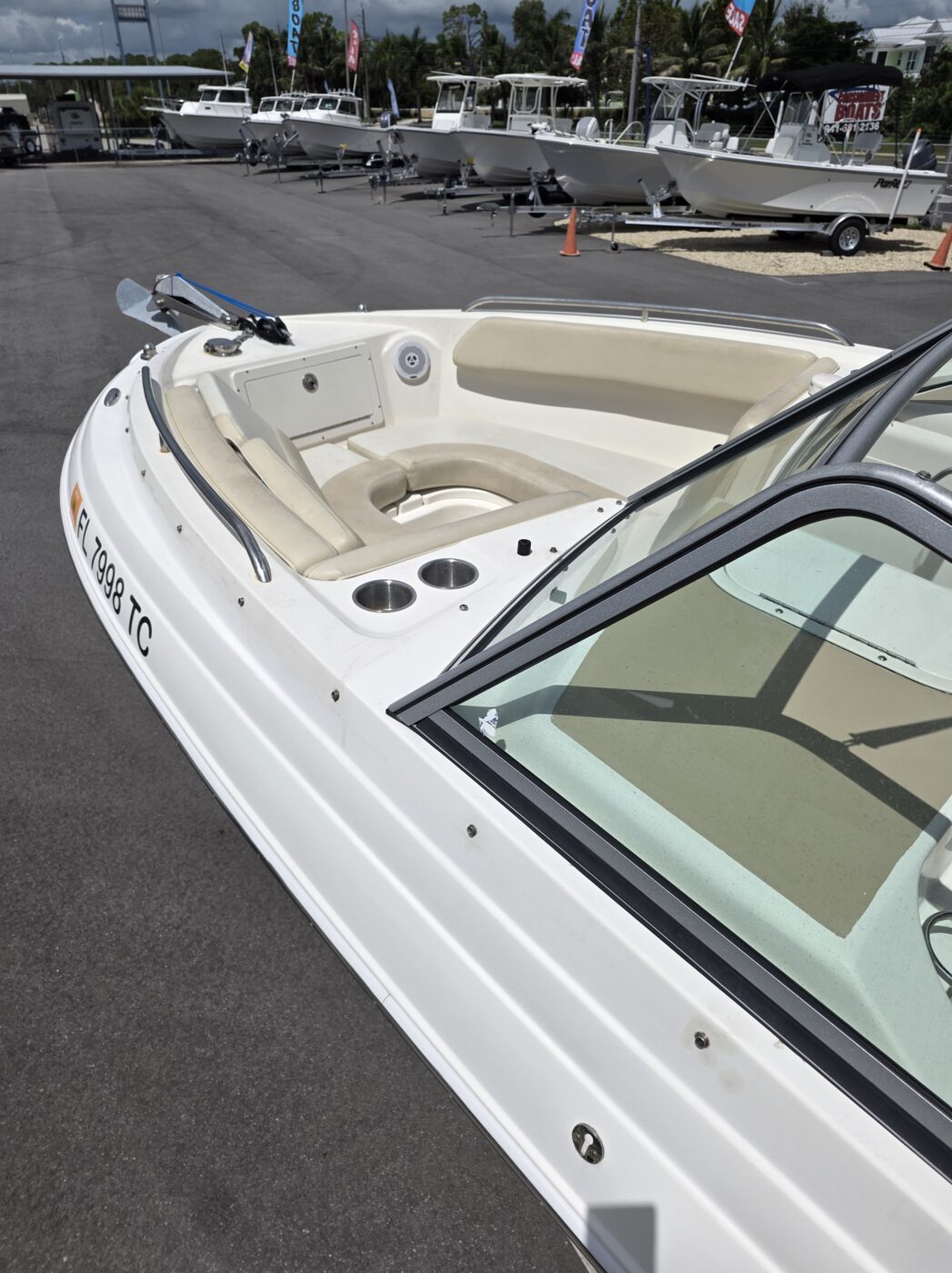 2012 Wellcraft 210 Sportsman - Image 8